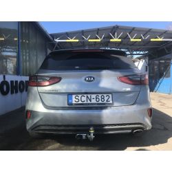KIA Ceed III 5 ajtós hatchback vonóhorog 2018-