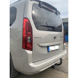 Toyota Proace City vonóhorog