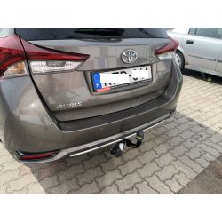 Toyota Auris II kombi vonóhorog 2013-2018